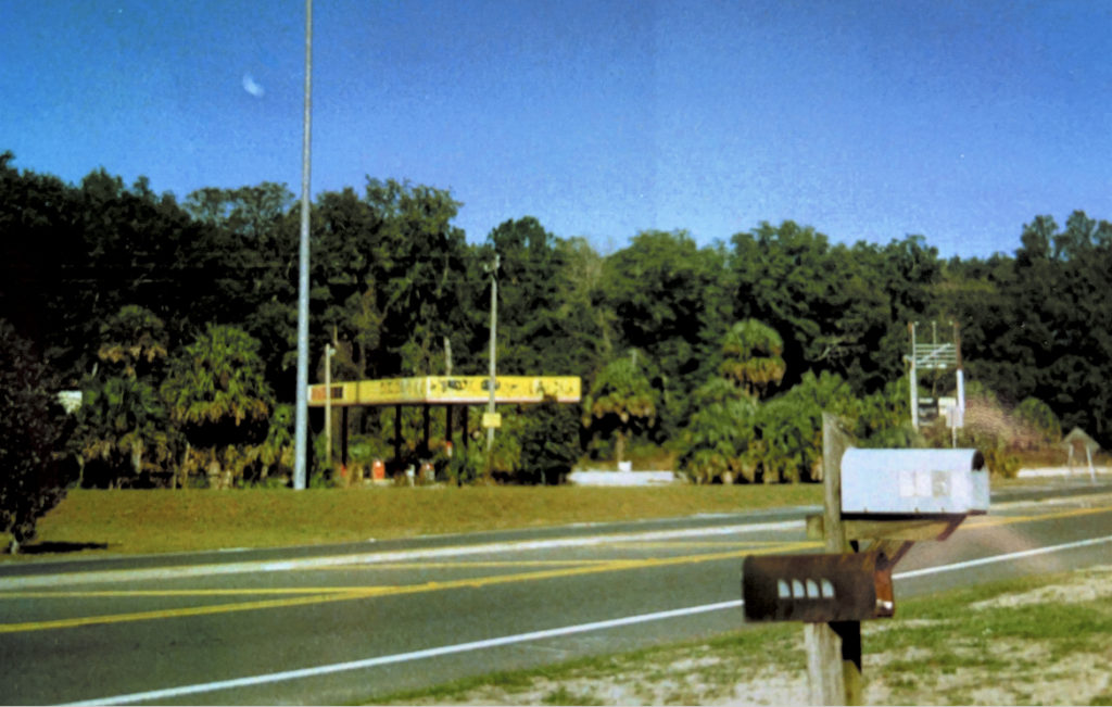 Abandoned I-75 Gas Station in Georgie (Nov. 2020)